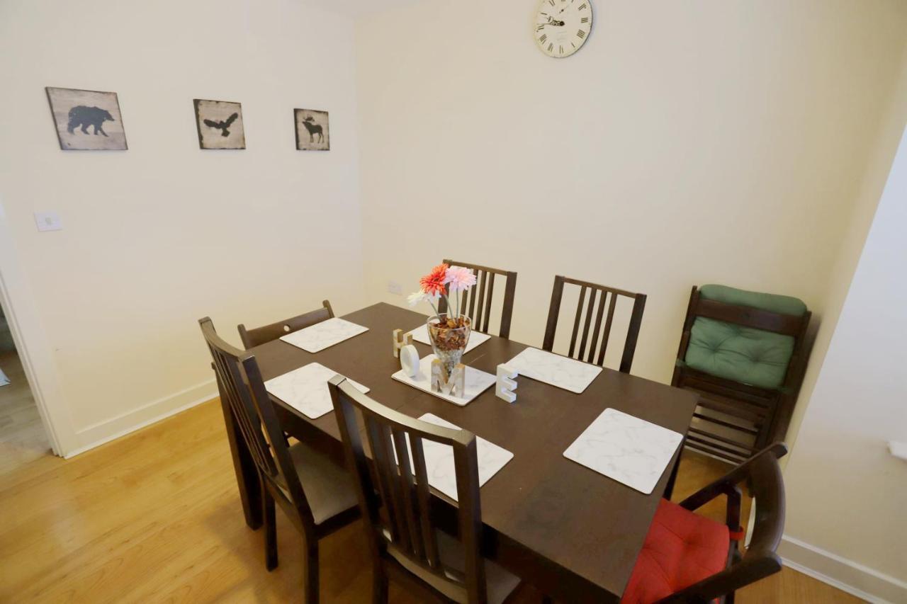 Easytravel Luxury Nec/Airport 3 Beds House Apartment Birmingham Bagian luar foto